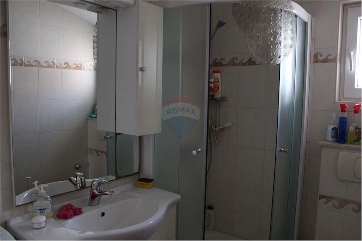 Flat For sale - LIČKO-SENJSKA  NOVALJA 