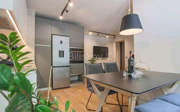 Apartmán k pronájmu 56 m² – Split