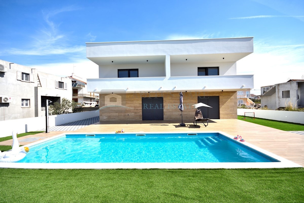 House For sale - ŠIBENSKO-KNINSKA  VODICE 