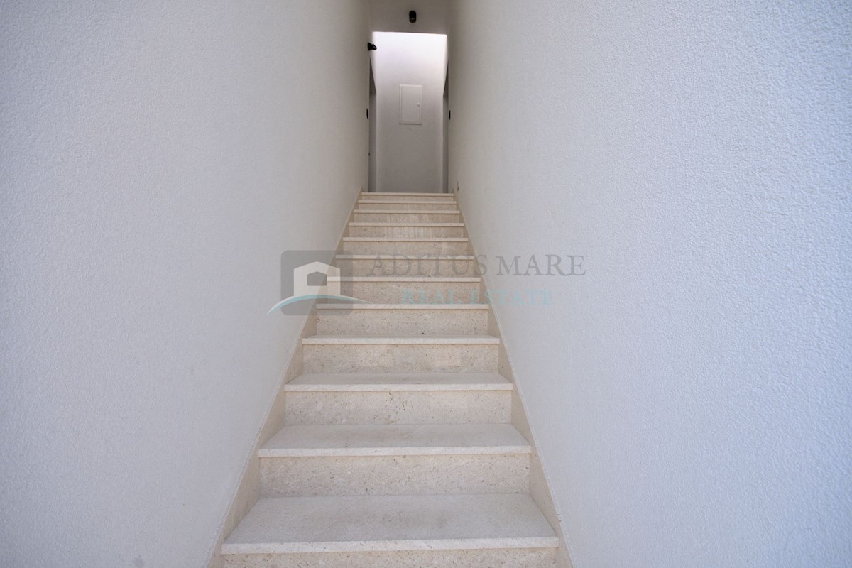 House For sale - ŠIBENSKO-KNINSKA  VODICE 