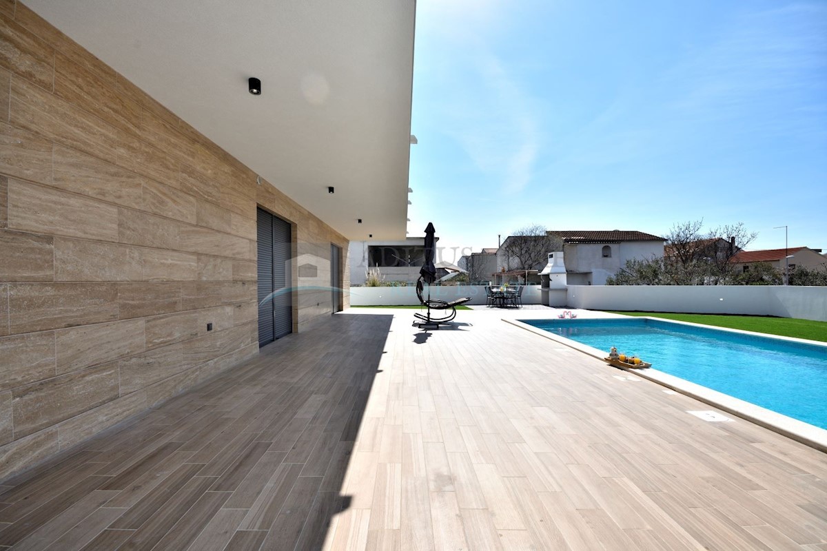 House For sale - ŠIBENSKO-KNINSKA  VODICE 
