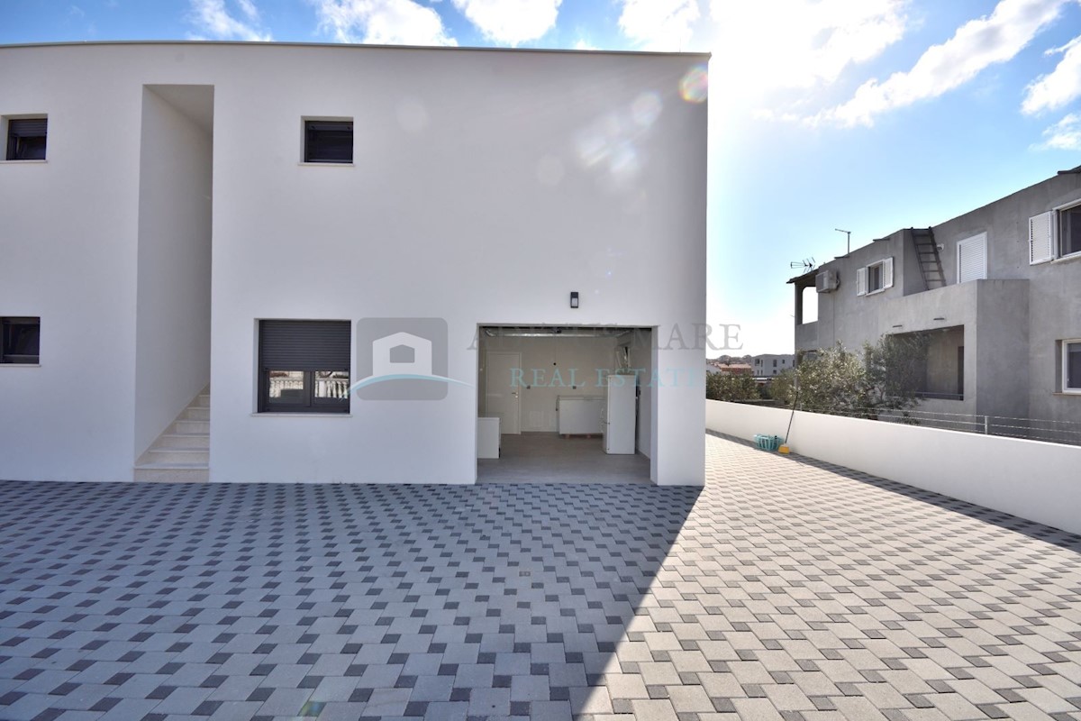 House For sale - ŠIBENSKO-KNINSKA  VODICE 
