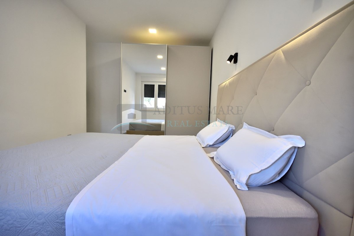 House For sale - ŠIBENSKO-KNINSKA  VODICE 