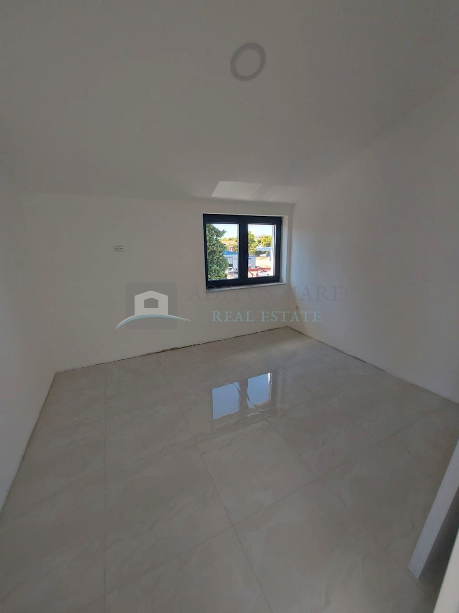 Apartma Naprodaj - ŠIBENSKO-KNINSKA  Vodice