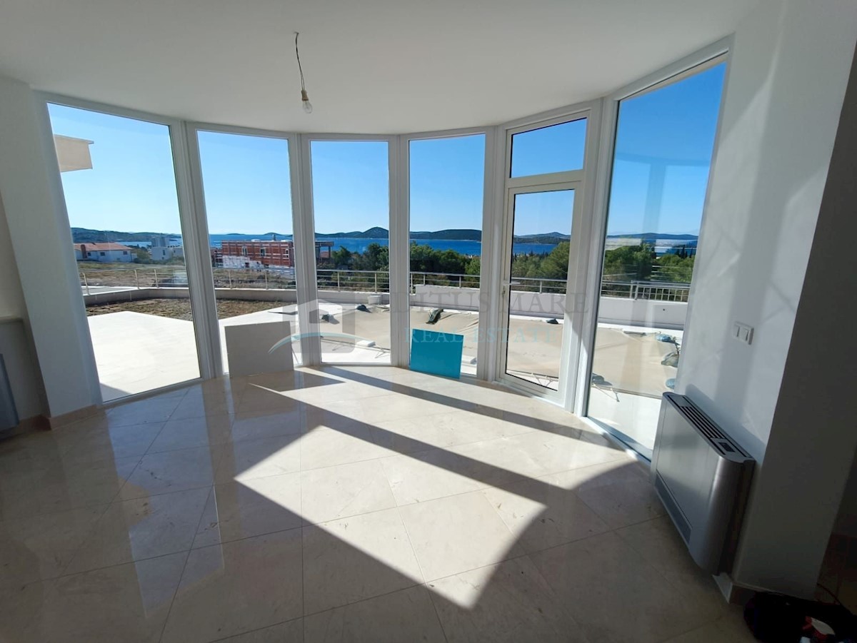 House For sale - ŠIBENSKO-KNINSKA  VODICE 