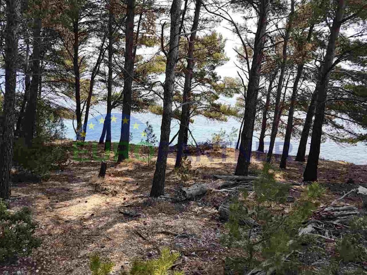 Land For sale - SPLITSKO-DALMATINSKA  HVAR 