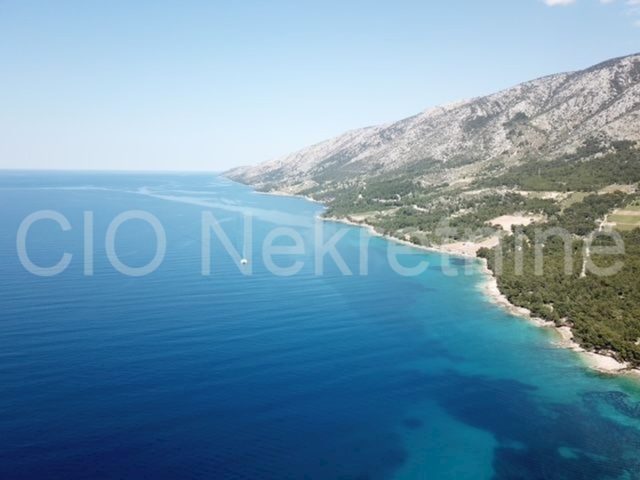 Pozemok na predaj 11501 m² – Bol