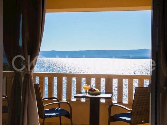 Poslovni prostori Naprodaj - Splitsko-dalmatinska Brač - foto 3/14