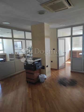 Komerčné Na predaj - Primorsko-goranska Rijeka - foto 3/4