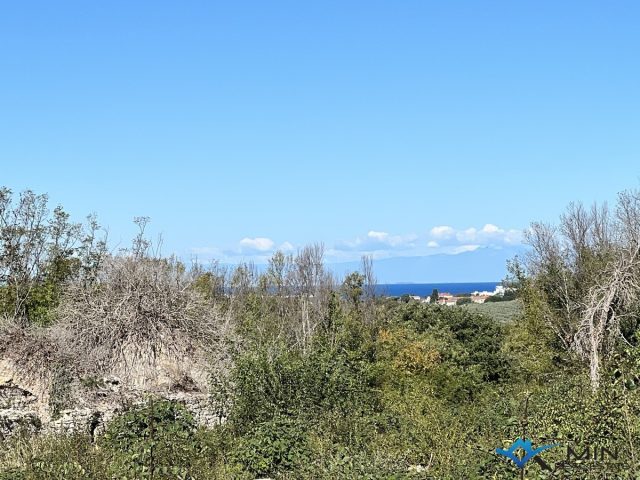 Zemljište na prodaju 1035 m² – Umag