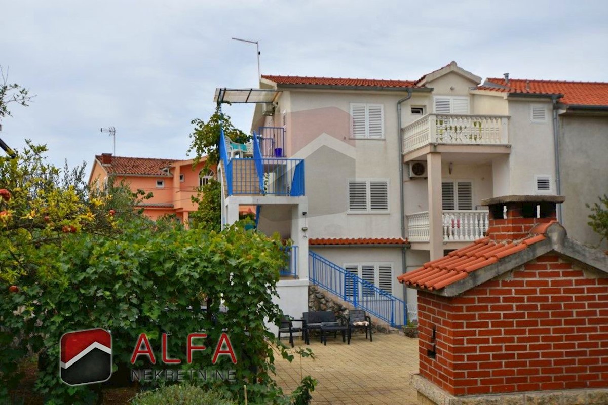 House For sale - ŠIBENSKO-KNINSKA  VODICE 