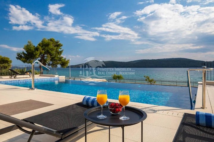 House for sale 1000 m² – Šibenik