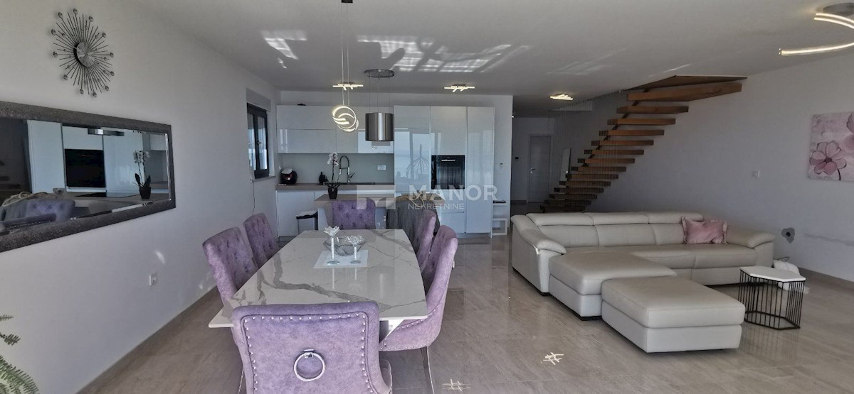 Flat For sale - PRIMORSKO-GORANSKA  OPATIJA 