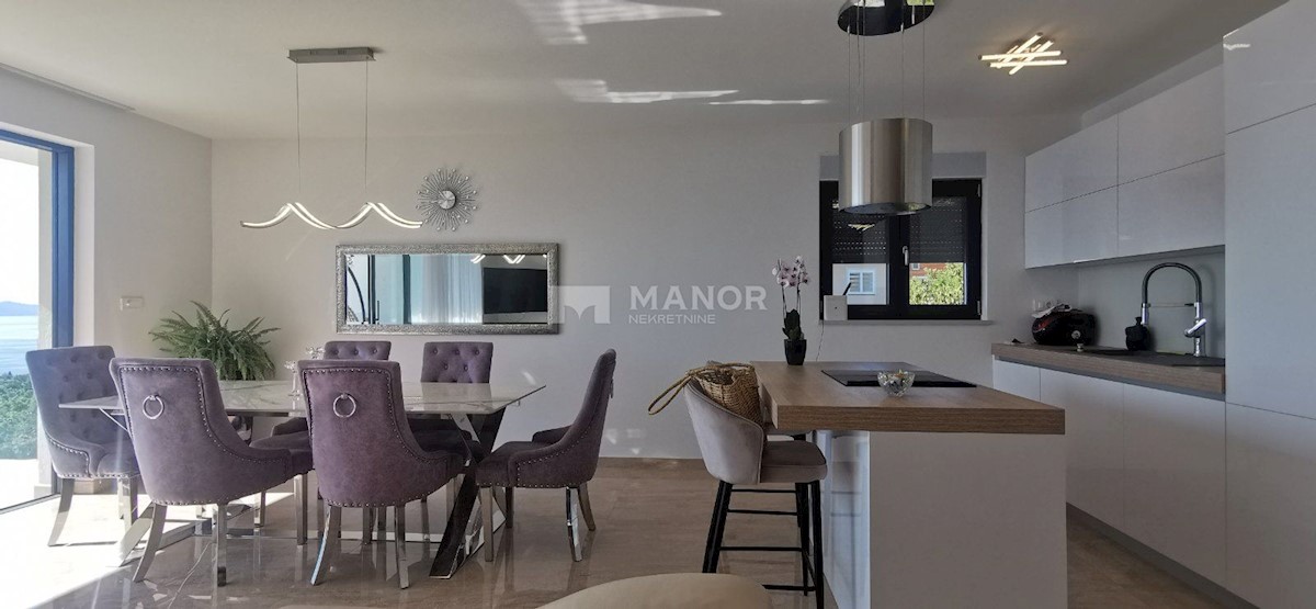 Flat For sale - PRIMORSKO-GORANSKA  OPATIJA 