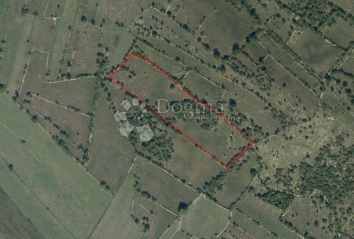 Terreno in vendita 10682 m² – Prisoje