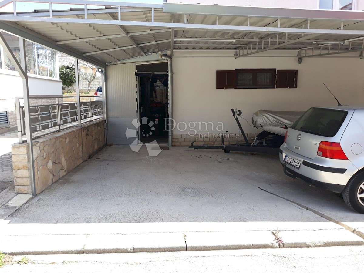 Flat For sale - šibensko-kninska Vodice - foto 3/13