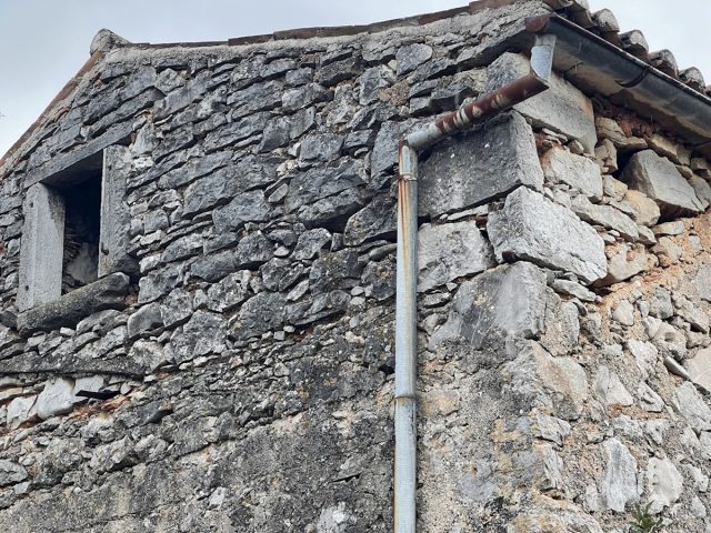 Kuća na prodaju 150 m² – Žgaljići