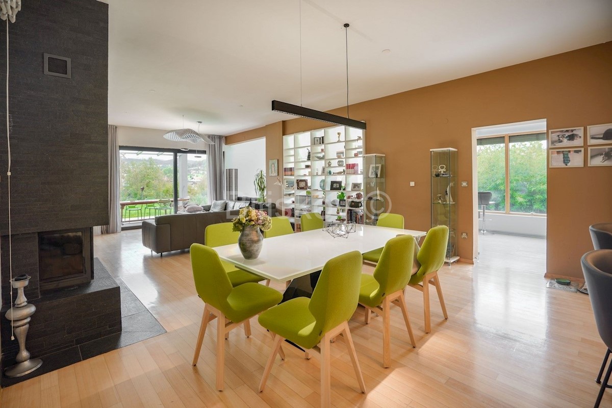 Maison À vendre - GRAD ZAGREB ZAGREB
