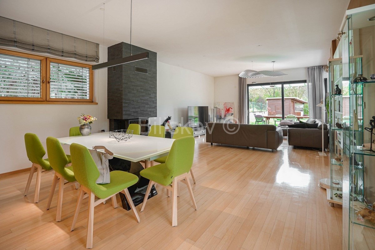 Maison À vendre - GRAD ZAGREB ZAGREB