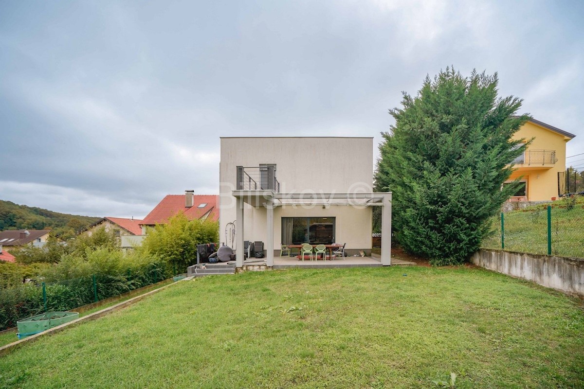 Maison À vendre - GRAD ZAGREB ZAGREB