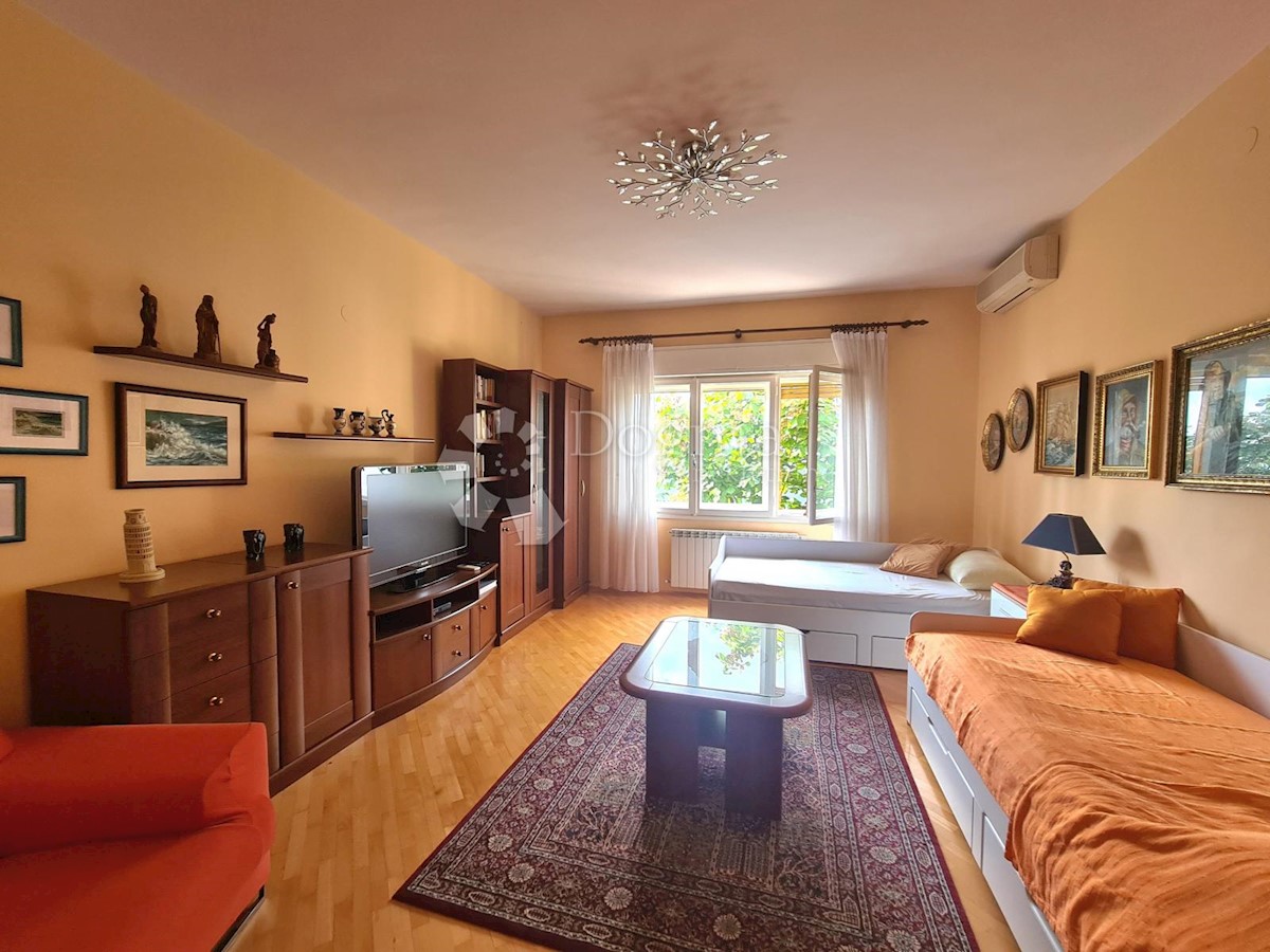 Apartmán K pronájmu - PRIMORSKO-GORANSKA  RIJEKA 