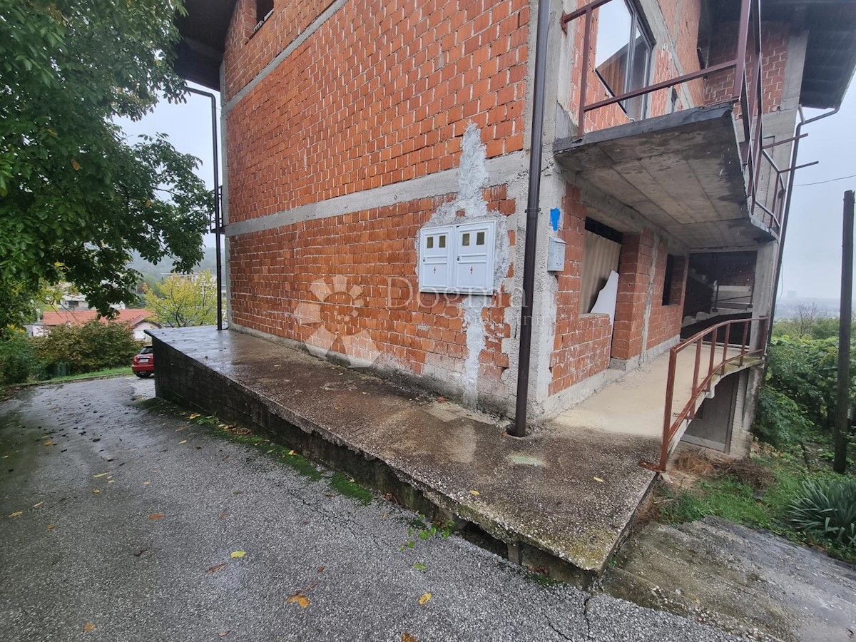 Hiša Na predaj - GRAD ZAGREB  ZAGREB 