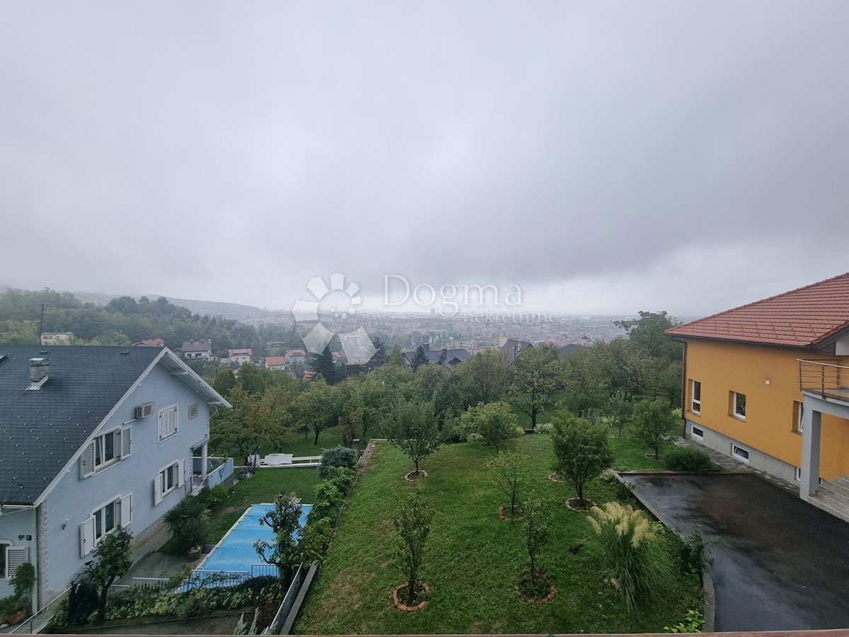 Hiša Na predaj - GRAD ZAGREB  ZAGREB 
