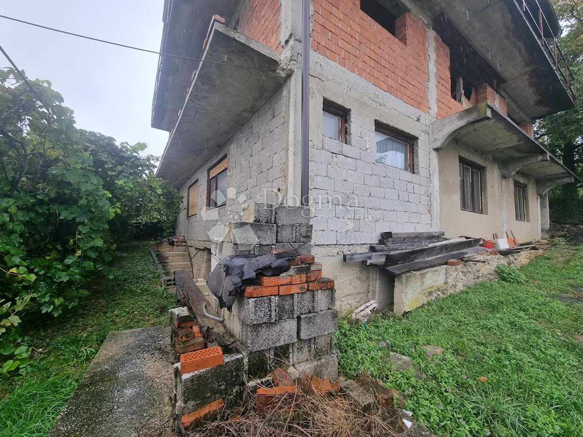 Hiša Na predaj - GRAD ZAGREB  ZAGREB 