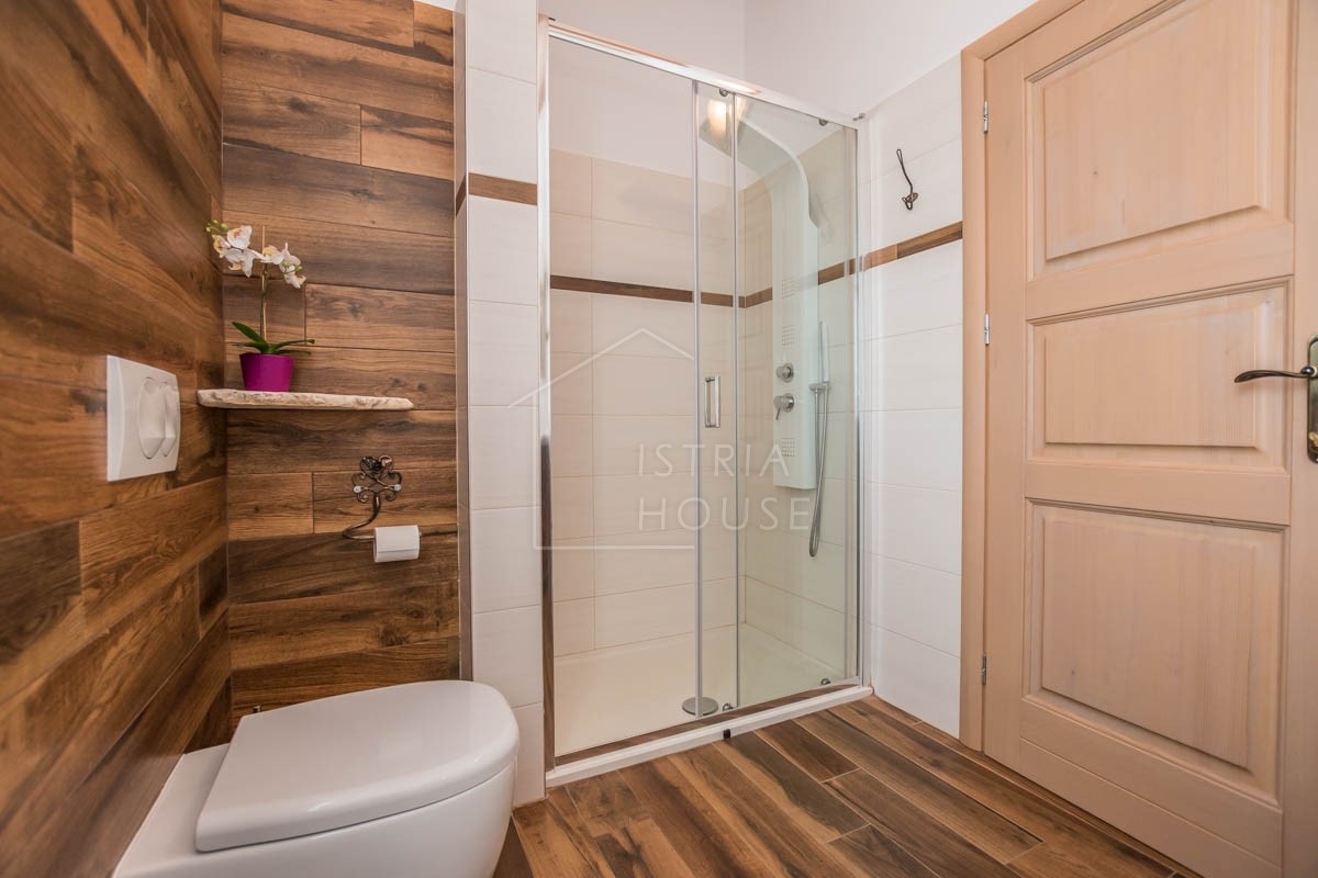 House For sale - ISTARSKA NOVIGRAD