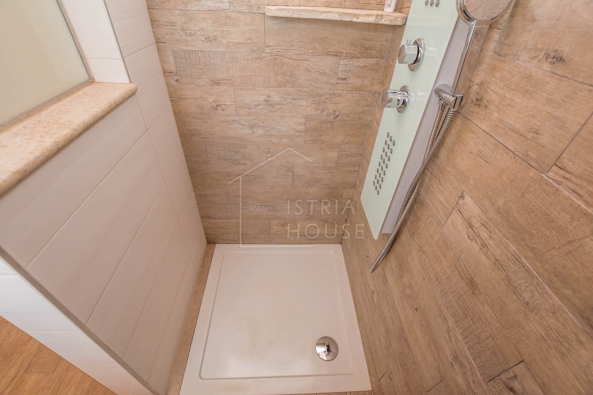 House For sale - ISTARSKA NOVIGRAD