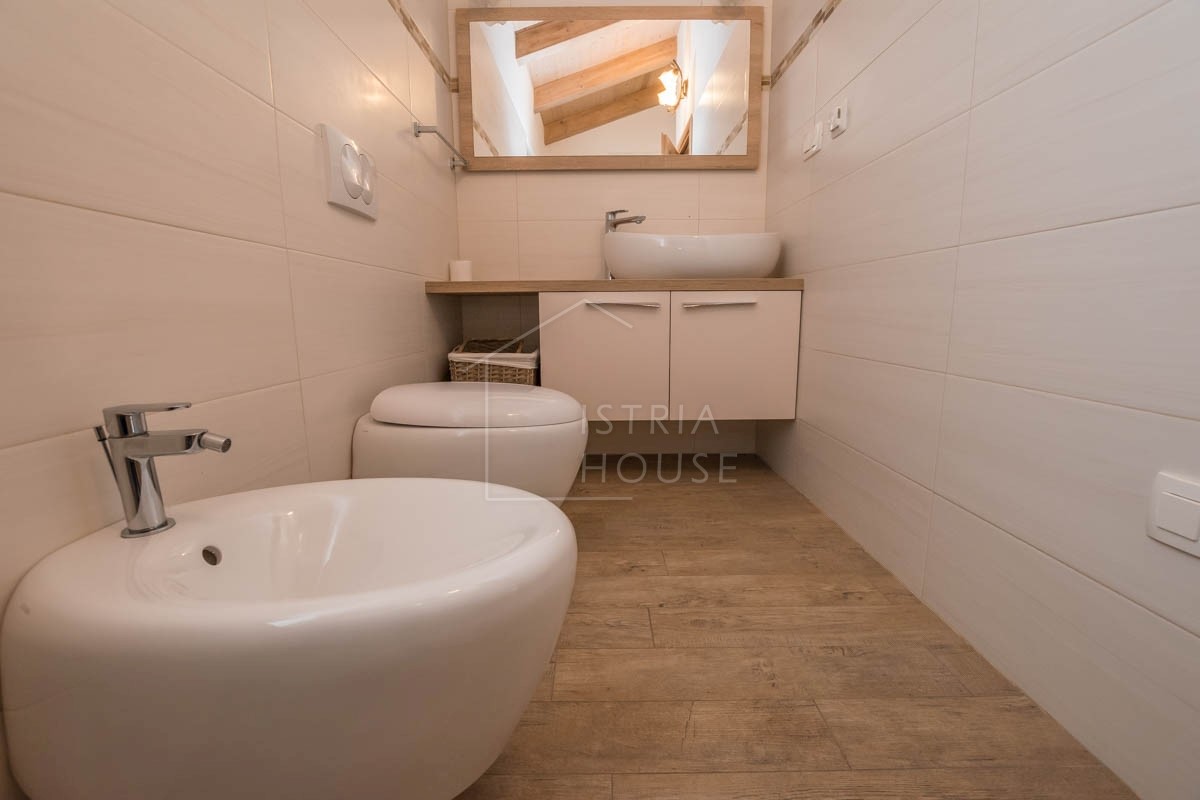 House For sale - ISTARSKA NOVIGRAD