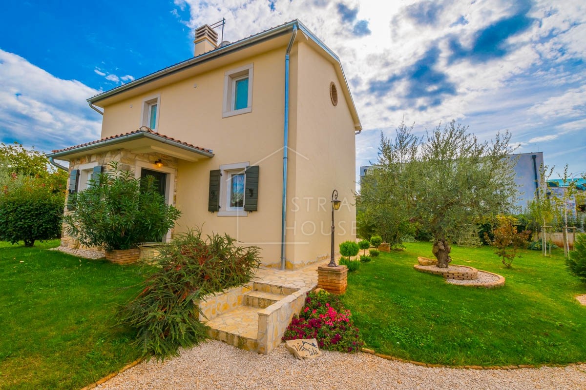 House For sale - ISTARSKA NOVIGRAD