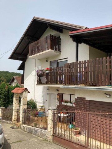 House for sale 250 m² – Brestovec Orehovički