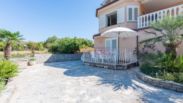 Haus Zu verkaufen - Primorsko-goranska Krk - foto 2/8