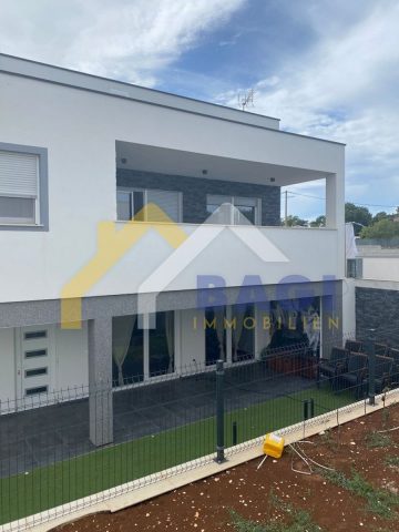 Dům na prodej 240 m² – Vodnjan