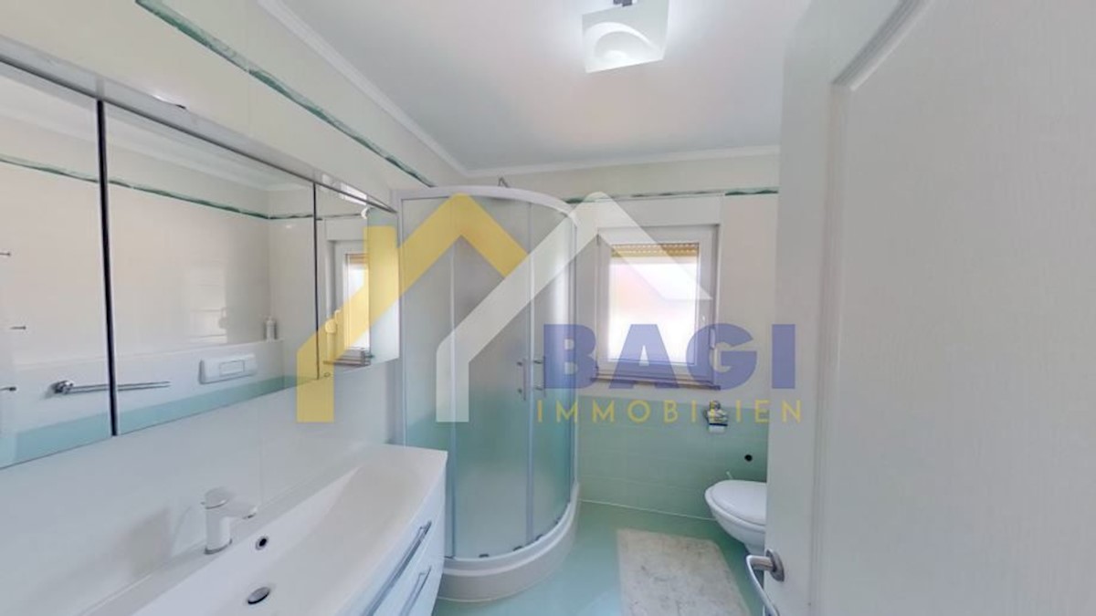 Apartma Naprodaj - ISTARSKA  Novigrad