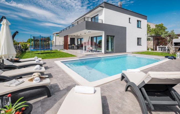 House for sale 292 m² – Marčana