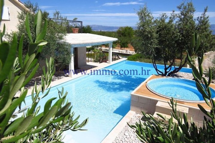 Maison à vendre 189 m² – Brač