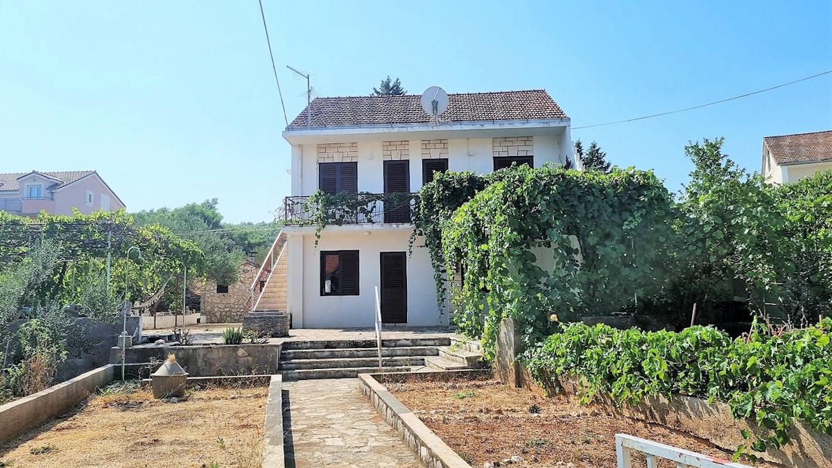 House For sale - SPLITSKO-DALMATINSKA  HVAR 