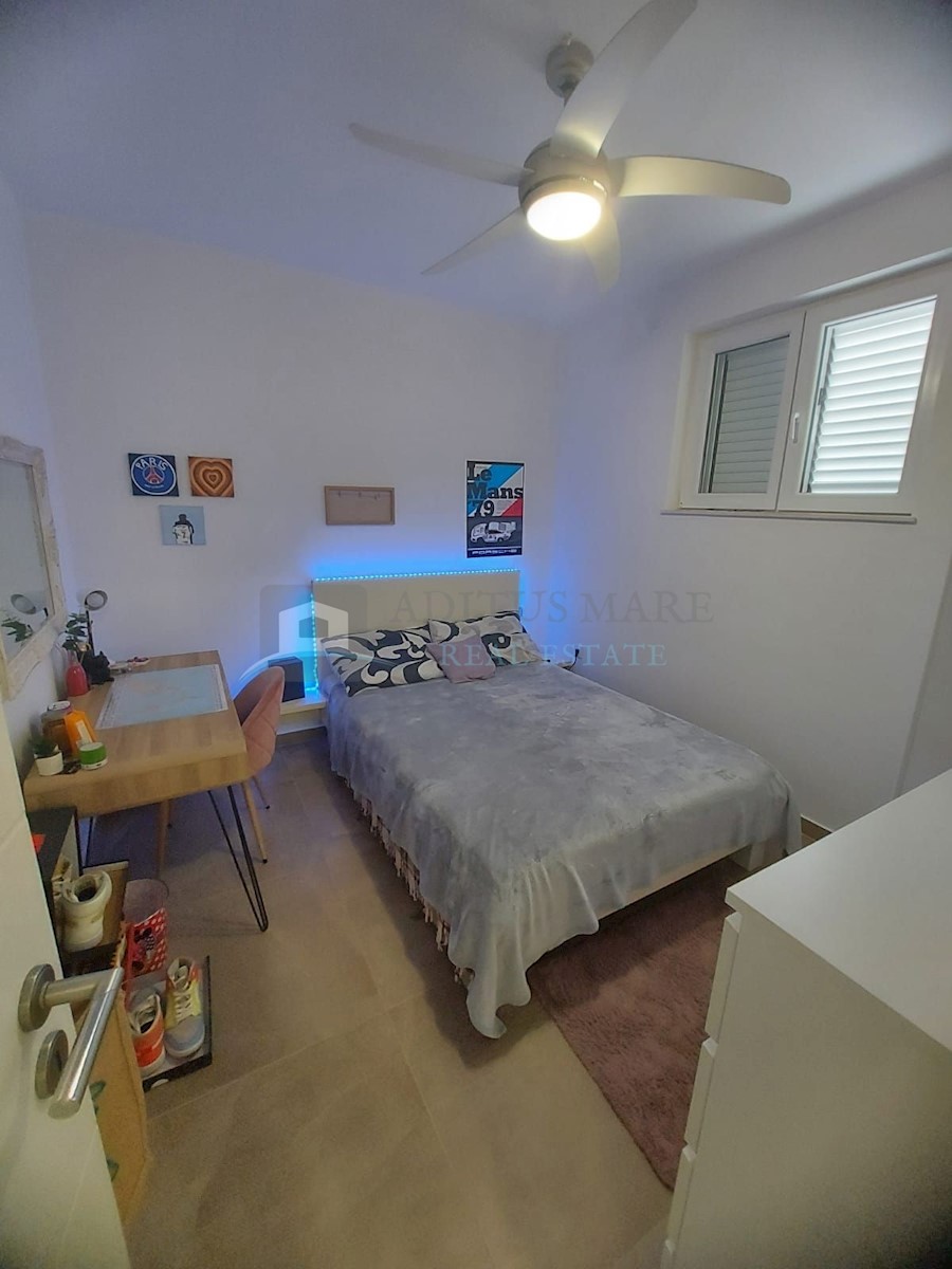 Apartmán Na predaj - ŠIBENSKO-KNINSKA  VODICE 