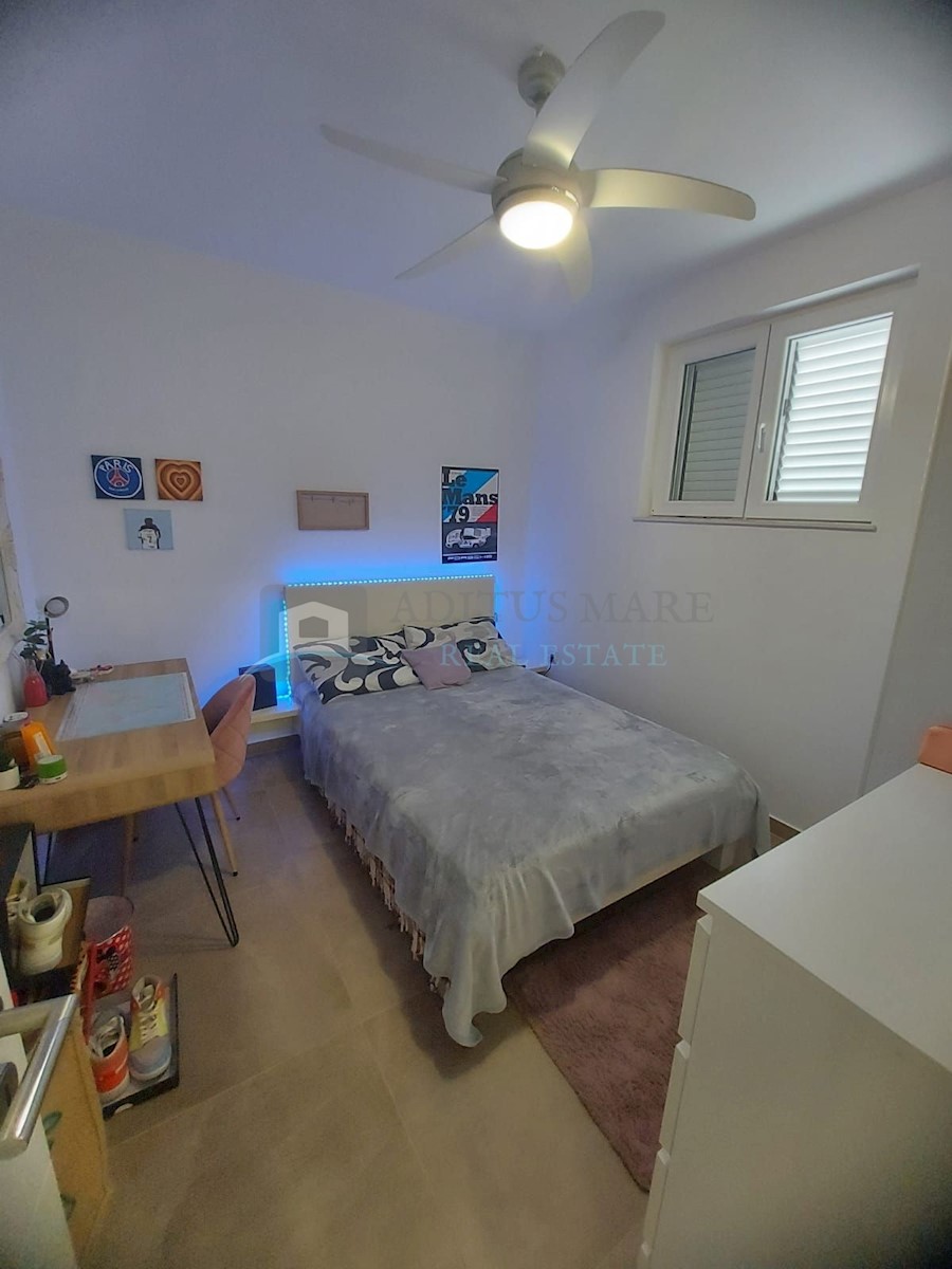 Apartmán Na predaj - ŠIBENSKO-KNINSKA  VODICE 