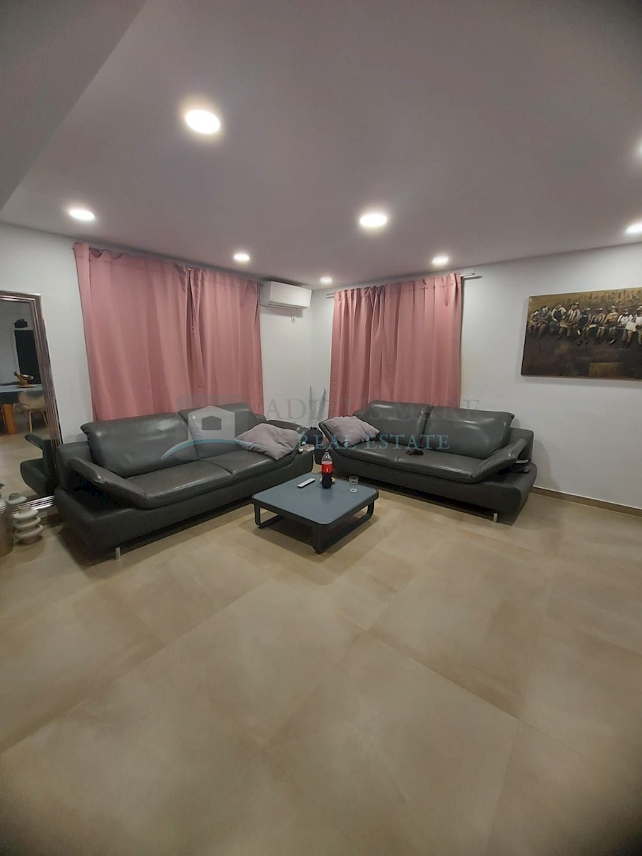 Apartmán Na predaj - ŠIBENSKO-KNINSKA  VODICE 