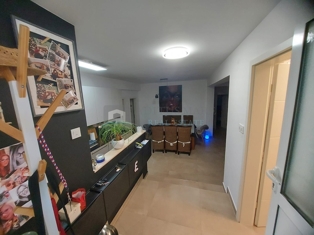 Apartmán Na predaj - ŠIBENSKO-KNINSKA  VODICE 