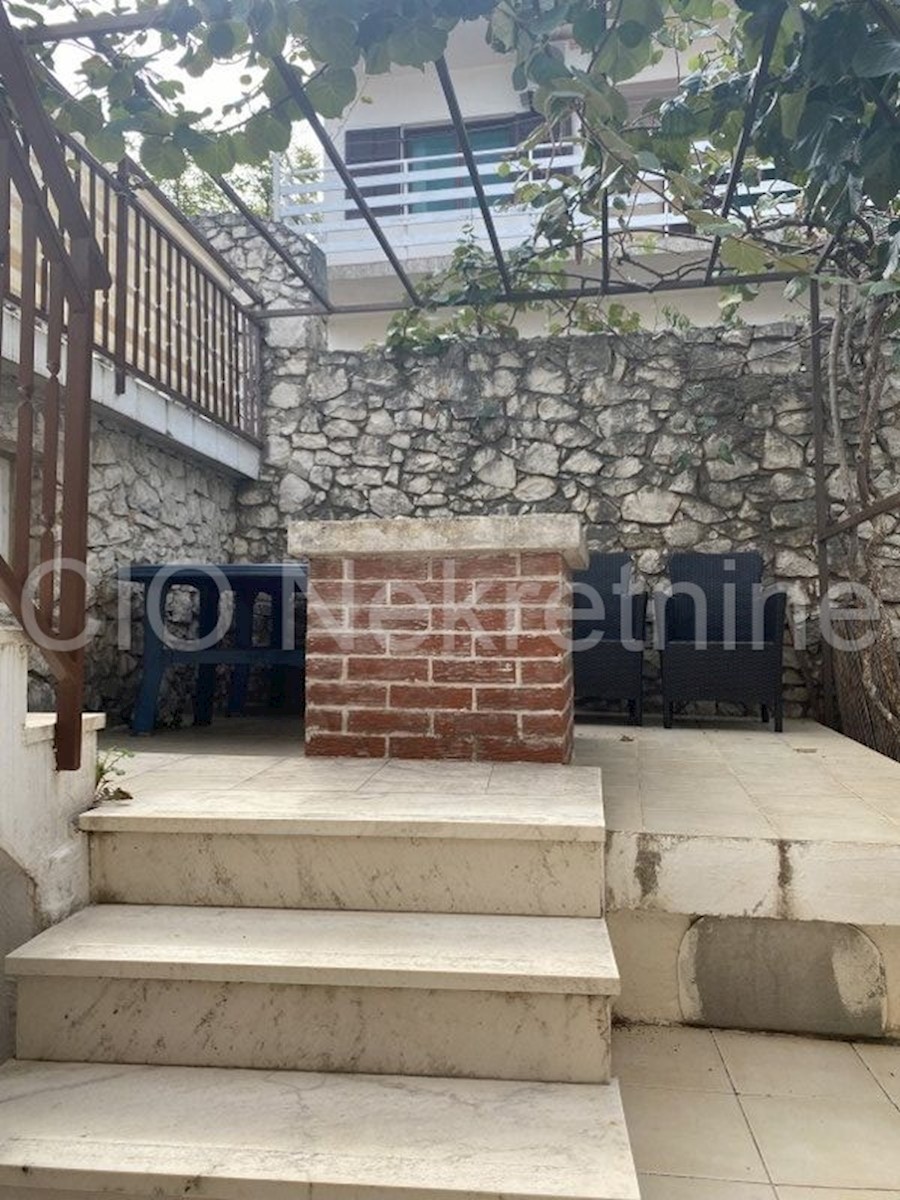 Casa In vendita - SPLITSKO-DALMATINSKA  TROGIR 