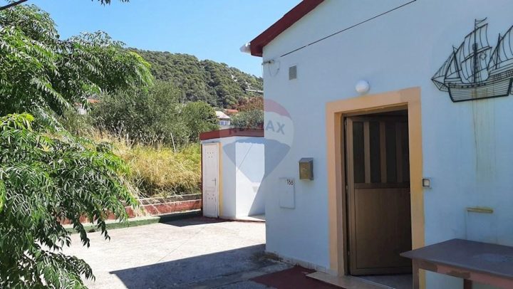 Hiša na predaj 178 m² – Barbat Na Rabu
