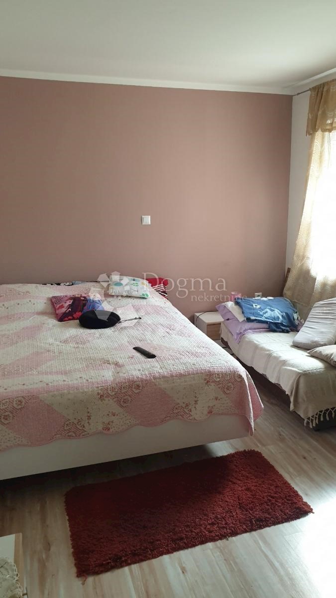 Casa In vendita - KARLOVAČKA  BOSILJEVO 