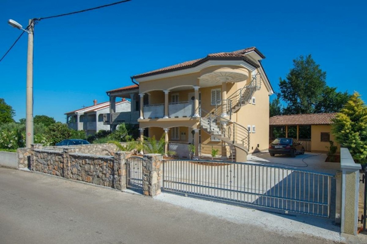 Hiša Naprodaj - PRIMORSKO-GORANSKA  Krk