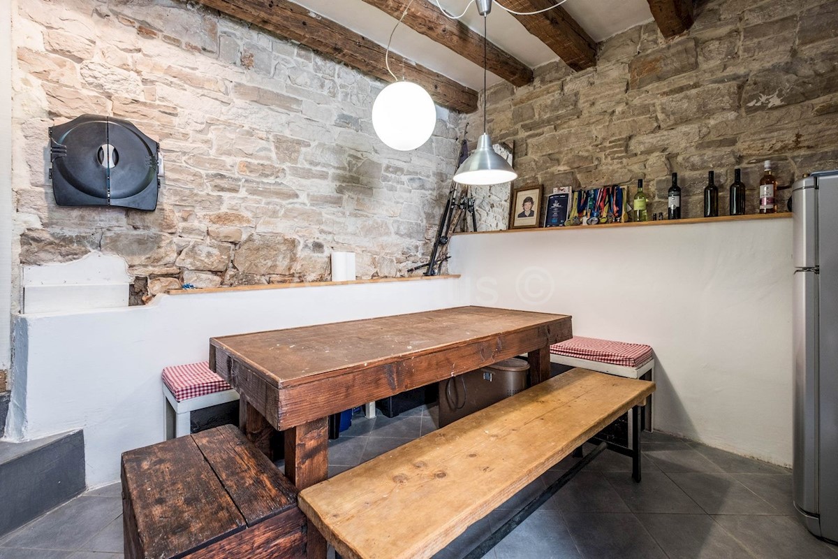 Apartma Naprodaj - ISTARSKA  Pula