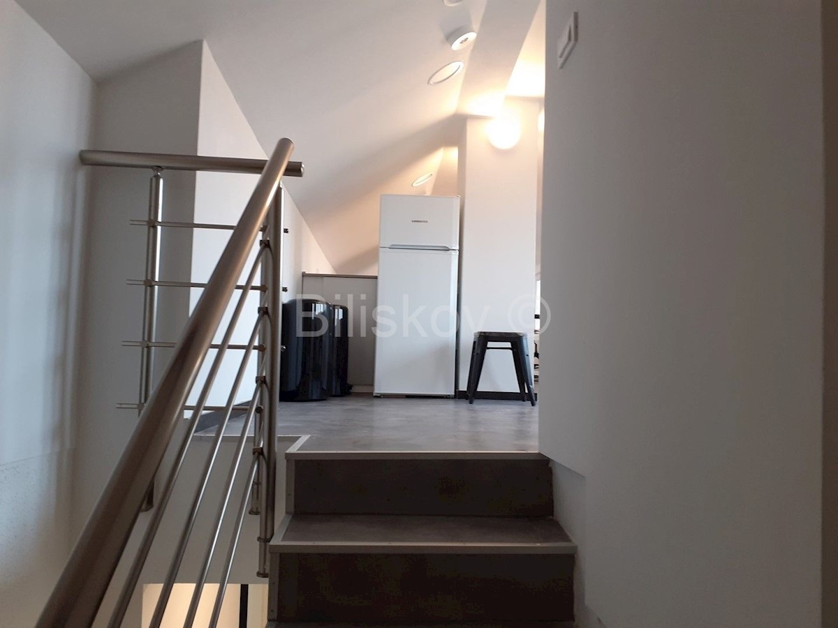 Appartement À louer - GRAD ZAGREB  ZAGREB 