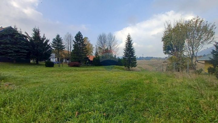 Działka Na sprzedaż STARA SUŠICA